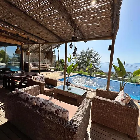 Panaromic Seaview With Pool